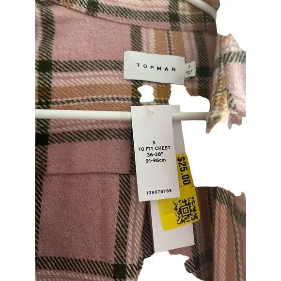 Woman’s top man small button up top (nwt) (b58) - Picture 3 of 3